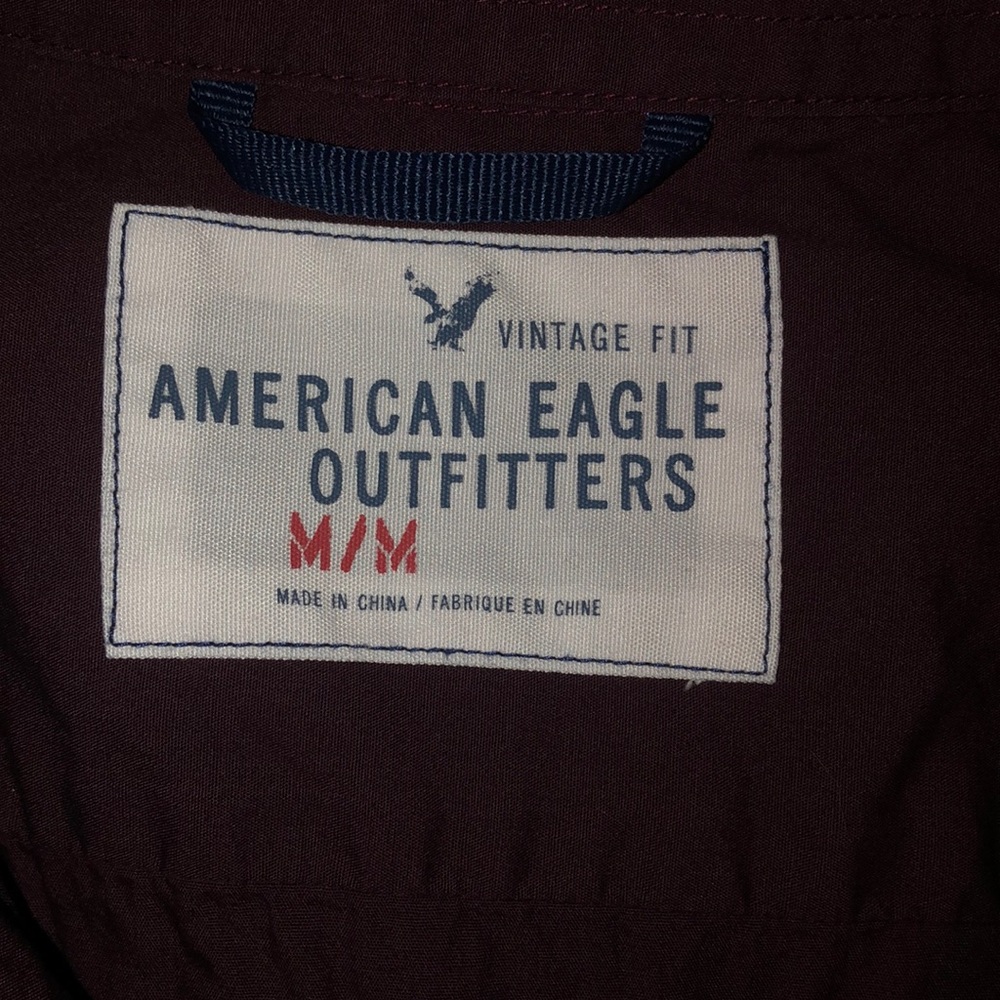 Vintage fit Men’s American Eagle button down - Picture 2 of 3